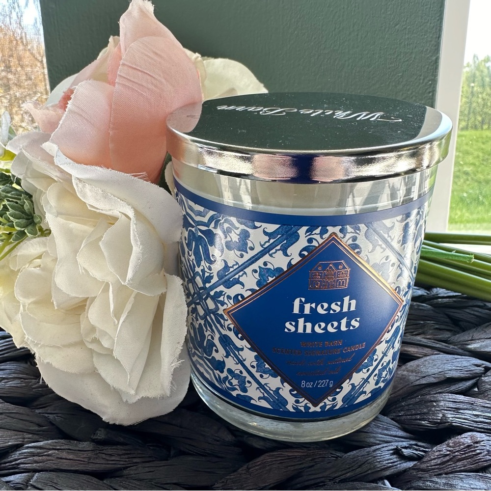 🍄 NEW Bath & Body Works/White Barn Single Wick Candle